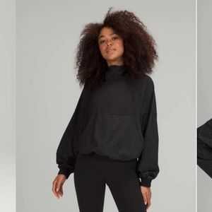 Size 4 Lululemon In depth jacket Emboss